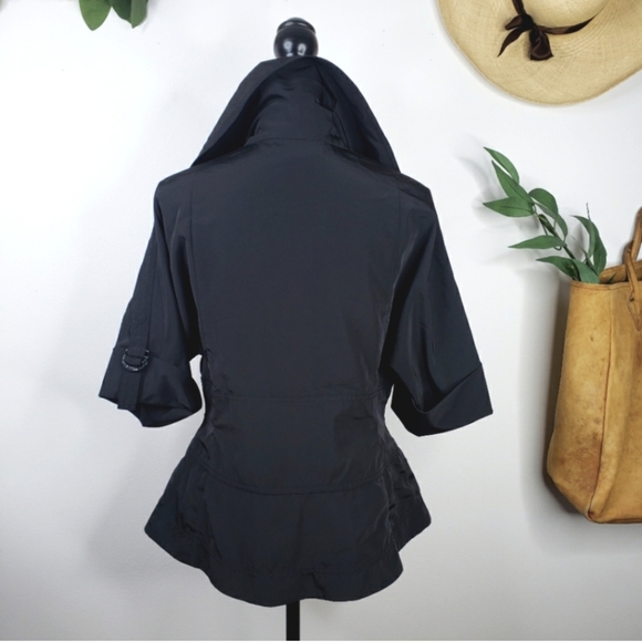 St. John 3/4 Sleeve Jacket w/ Blk Rhinestone Accents Classy and Beautiful! Sz 10 - Picture 3 of 9